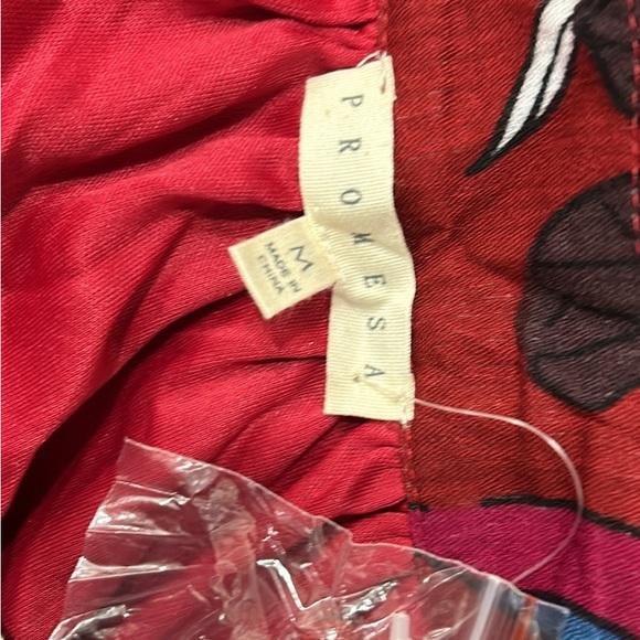 BRAND NEW! Hi Low Skirt, Floral Faux Button Down Front, Red/Maroon/Crimson, - Picture 3 of 4